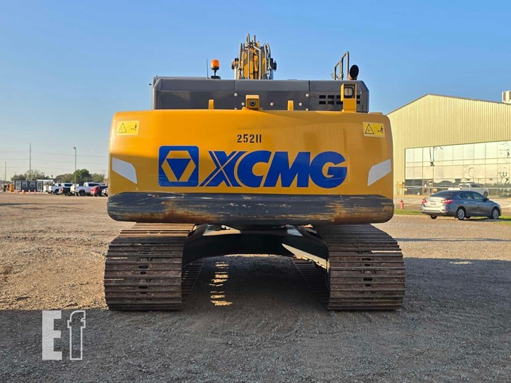 2022-xcmg-xe210u-image-8