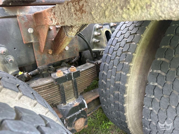 1999-sterling-l9513-image-21