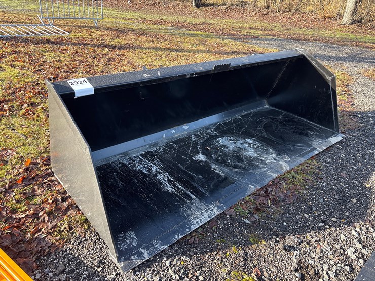 #2924-•-new-96”-large-capacity-snow/material-bucket-image-2