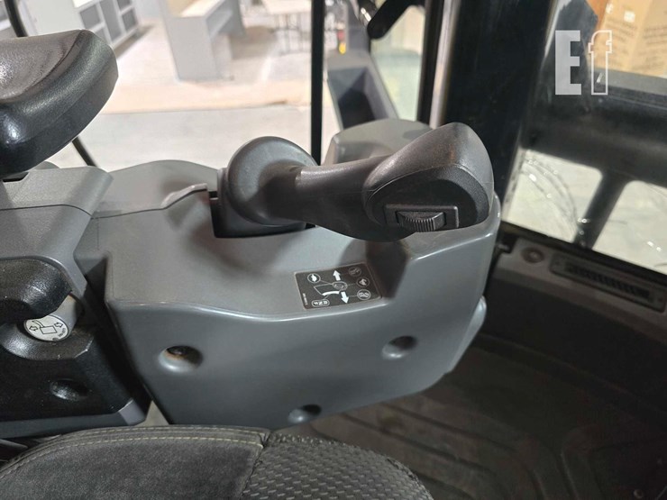 caterpillar-966m-image-17