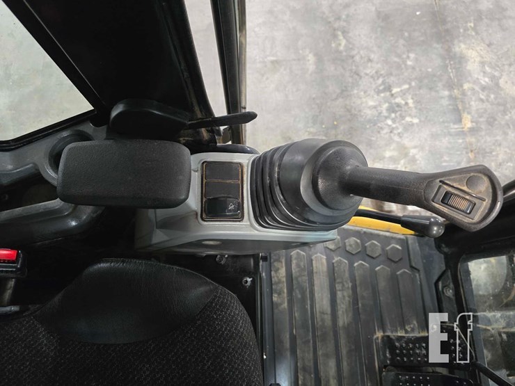 2021-caterpillar-303.5e2-cr-image-25