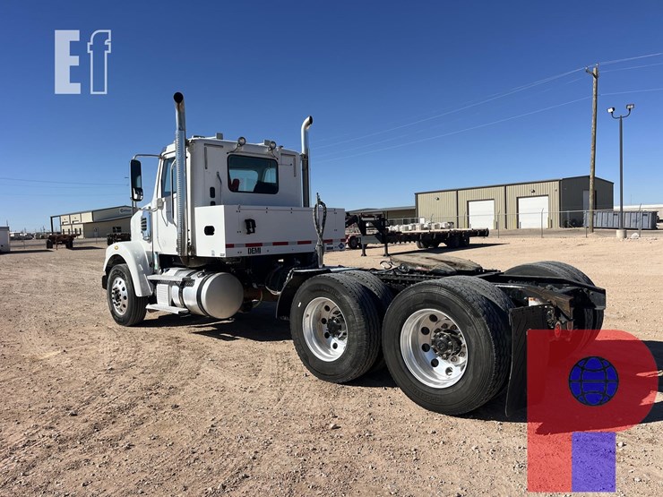 2021-freightliner-coronado-122-sd-image-2