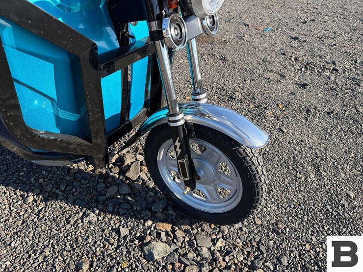 2025-ir-iret13-electric-tricycle-image-8