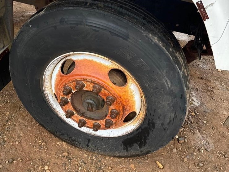 1998-ford-f700-image-21