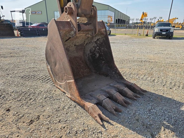 2005-komatsu-pc300-lc-7l-image-10