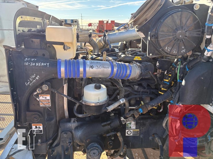 2020-peterbilt-348-image-9