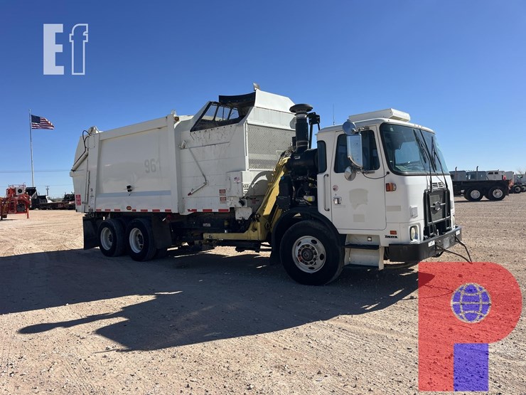 2017-autocar-xpeditor-image-8