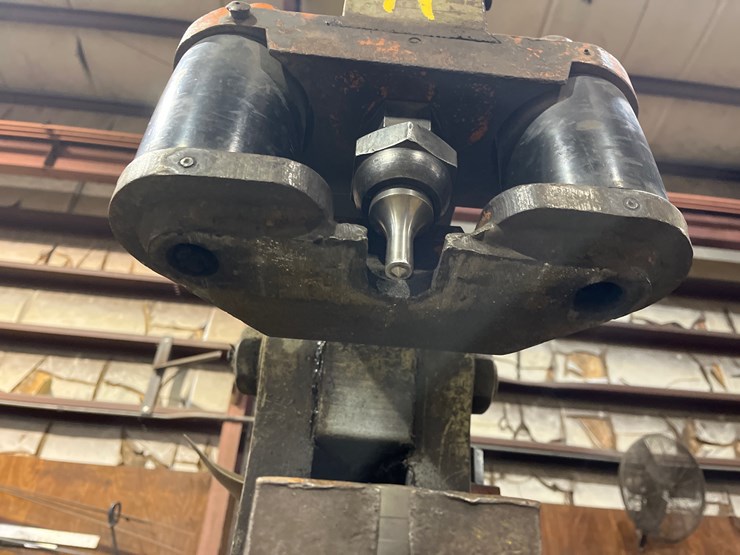 #11-•-pirania-p90-iron-worker-image-13