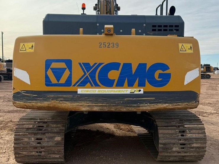 2022-xcmg-xe210u-image-10