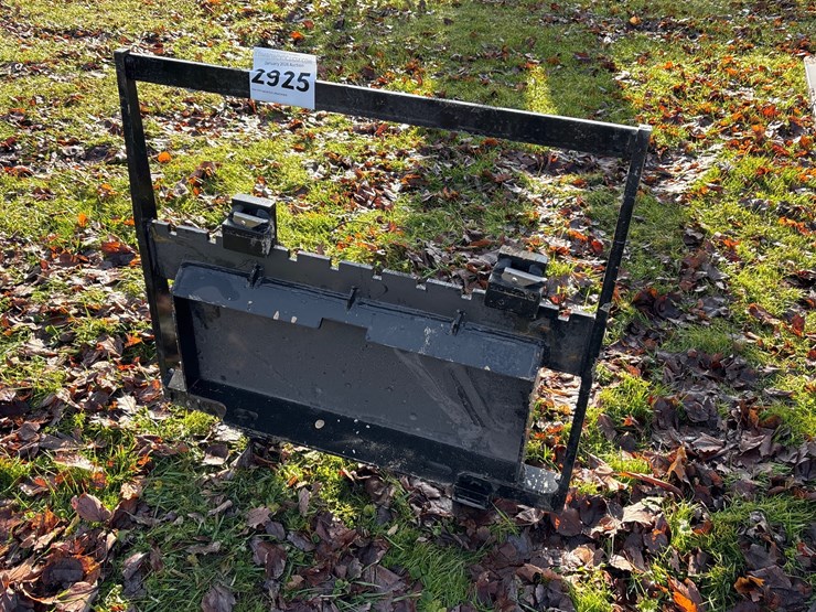 #2925-•-new-mini-pallet-fork-attachment-image-3