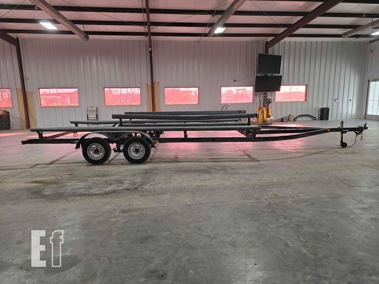 2018-bear-pb-13-23ttl-tandem-axle-boat-trailer-image-6
