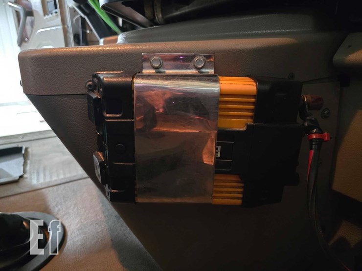 2004-international-paystar-5900-image-40