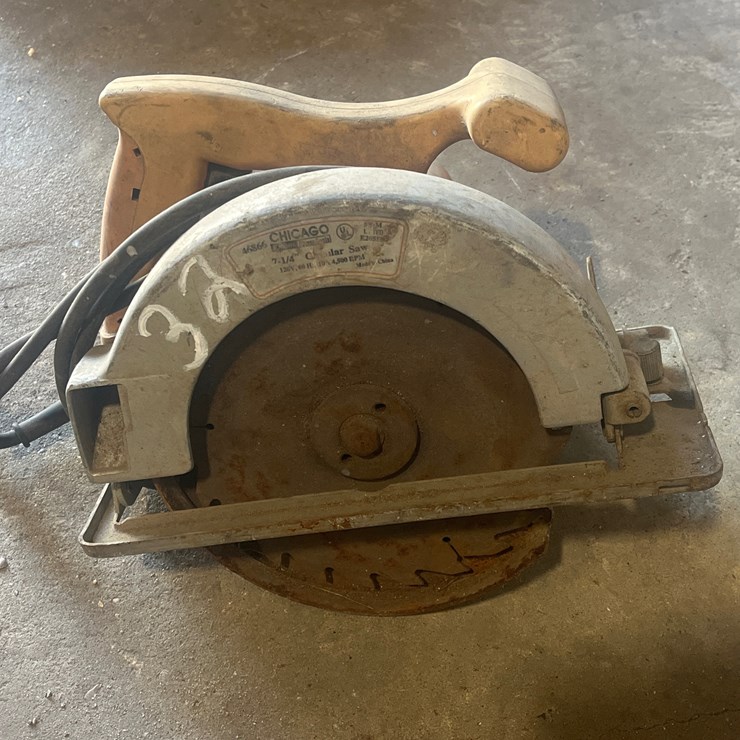 #32 • CHICAGO CIRCULAR SAW