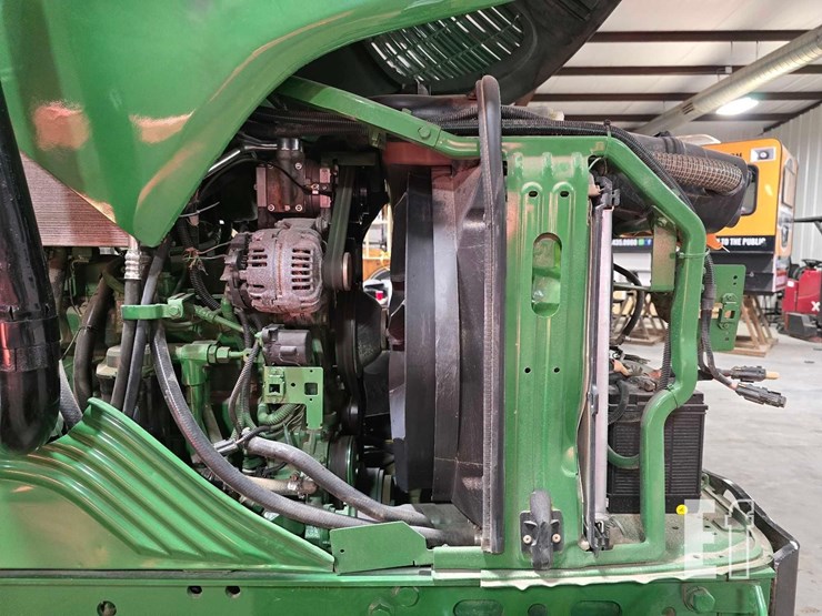 john-deere-6415-image-23