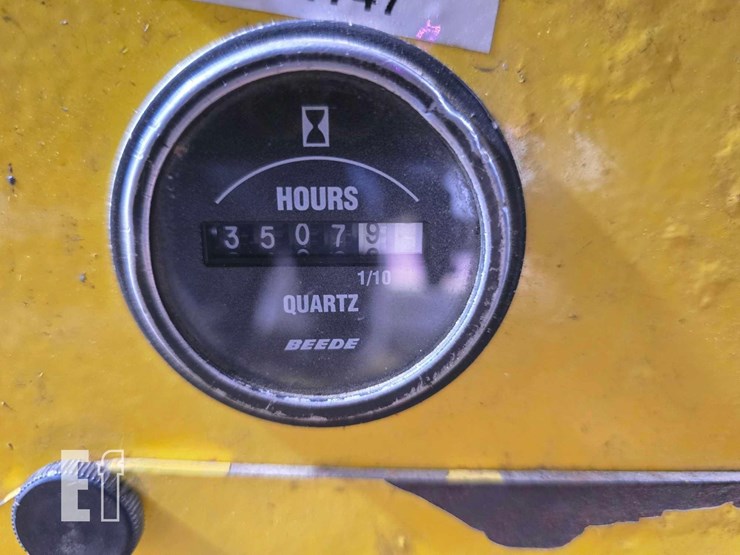 2013-superior-broom-dt80ct-image-25