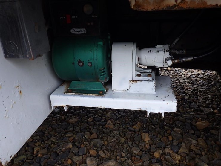 1990-international-4900-image-25