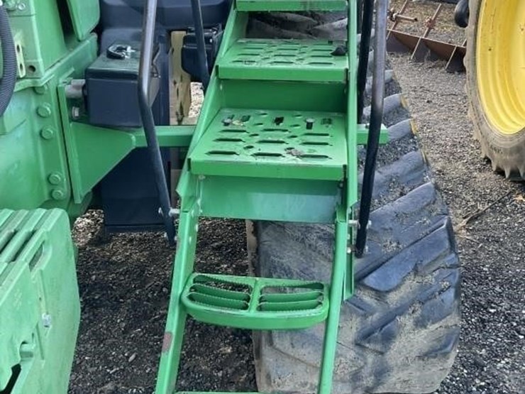 john-deere-8430t-image-22