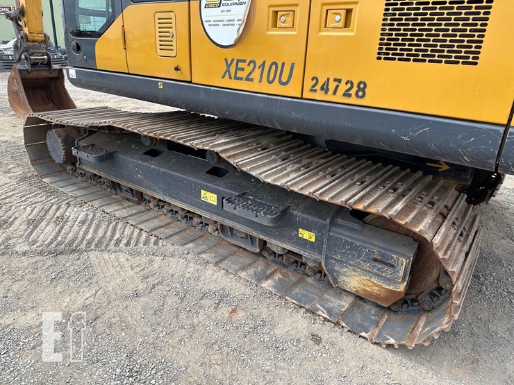 2022-xcmg-xe210u-image-27