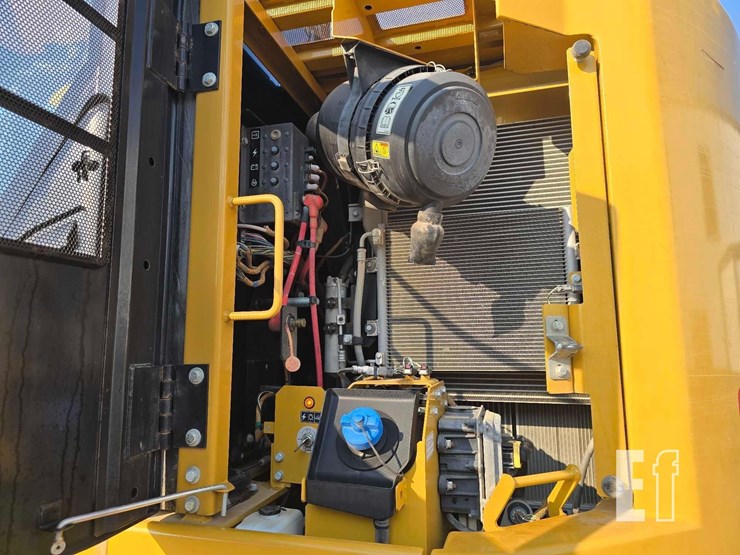 2018-caterpillar-325flcr-image-25