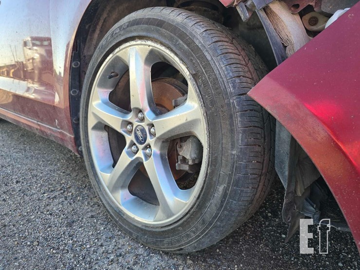 2014-ford-fusion-image-14