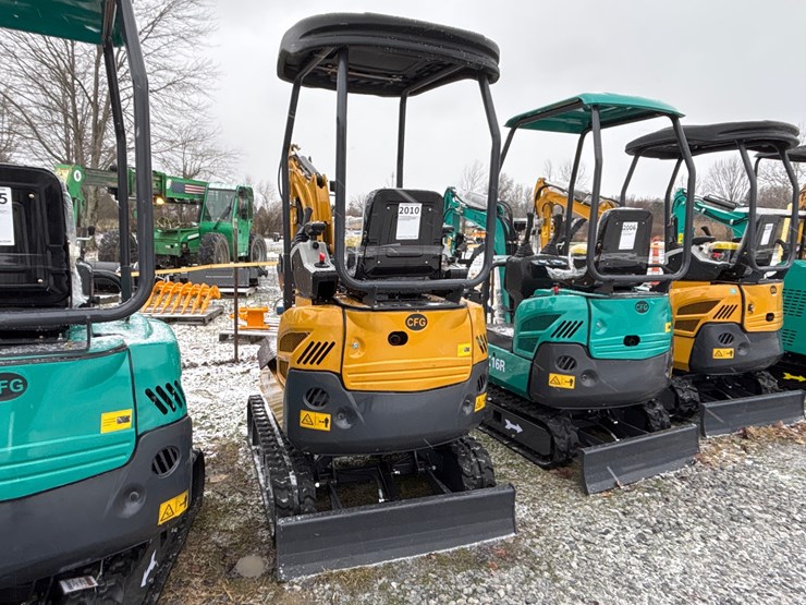 #2010-•-unused-qk20r-mini-excavator-image-4