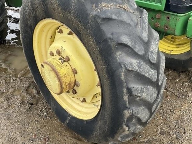 john-deere-7210-image-17
