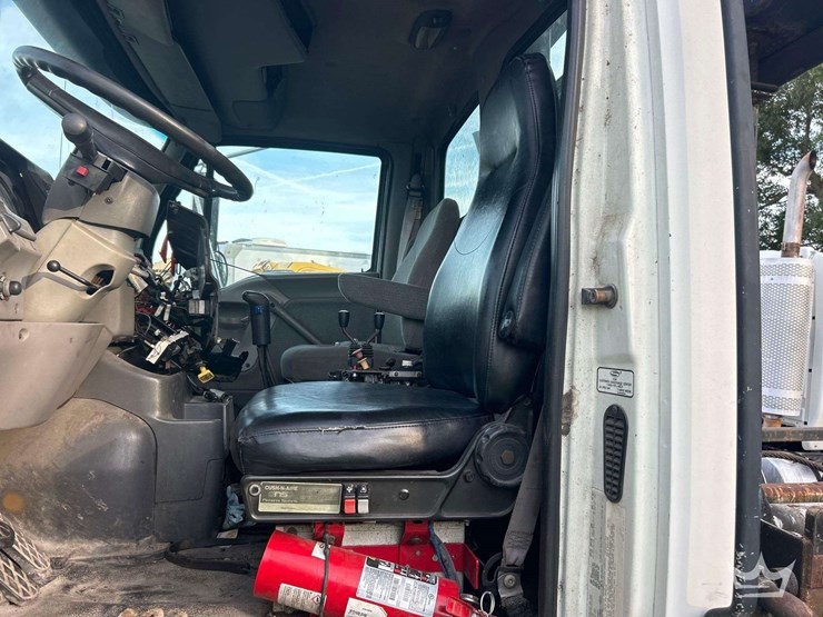 1999-sterling-l9513-image-10