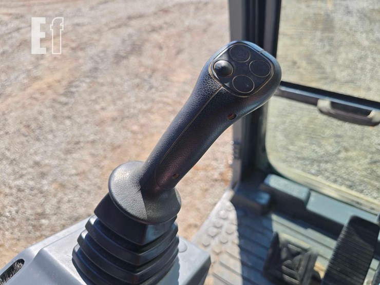 2022-xcmg-xe210u-image-17