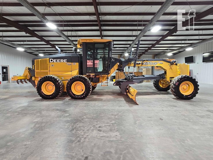 2020-deere-670gp-image-6