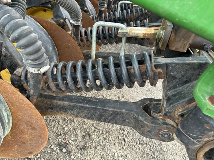 john-deere-750-image-7