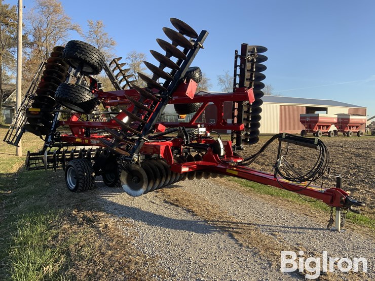 2020-case-ih-345-image-3