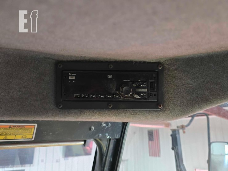 2015-caterpillar-745c-image-17