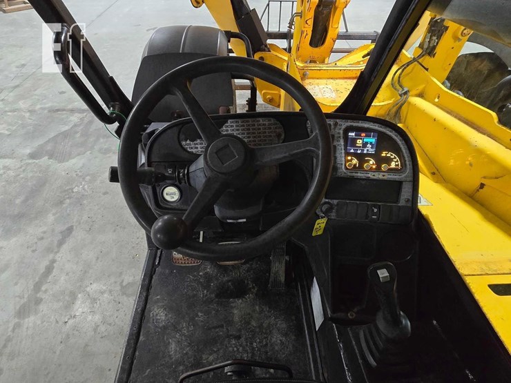 2017-jcb-510-56-image-14