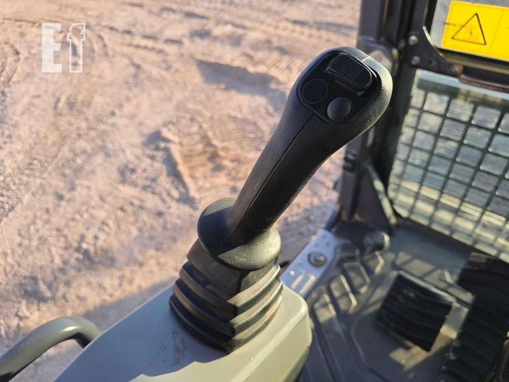 2022-xcmg-xe300u-image-18