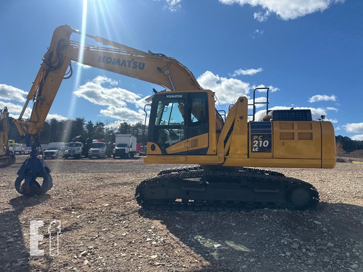 2021-komatsu-pc210-lc-11-image-11