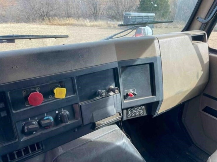 1994-international-dump-truck-image-19