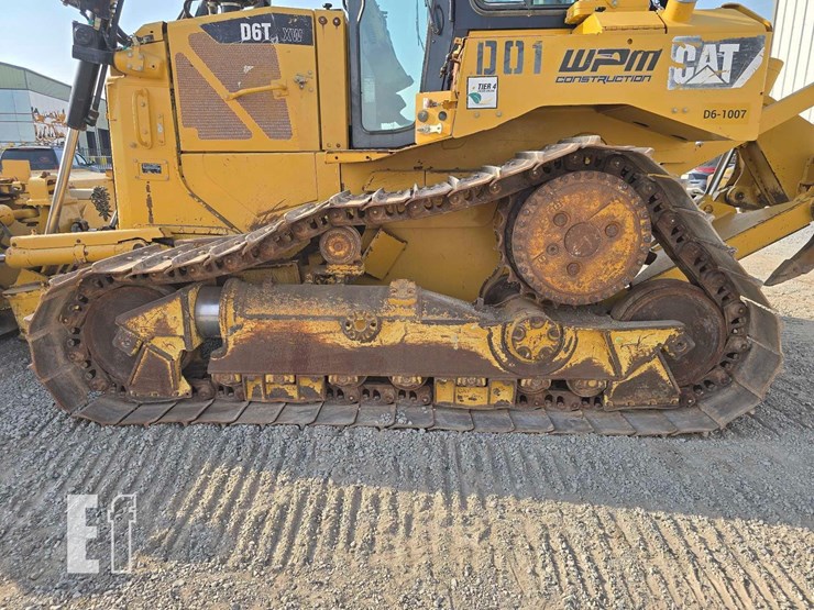 2012-caterpillar-d6t-xw-image-25