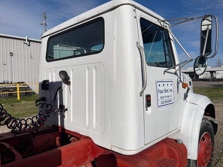 1995-international-4900-image-26