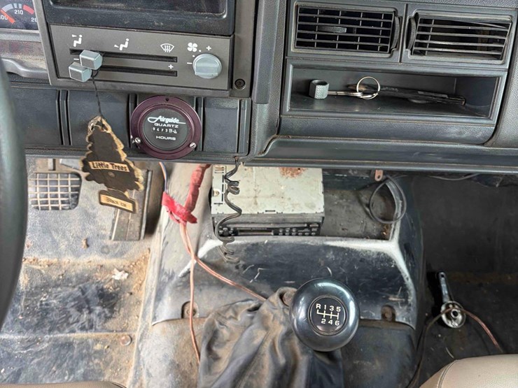 2001-caterpillar-3126-image-13