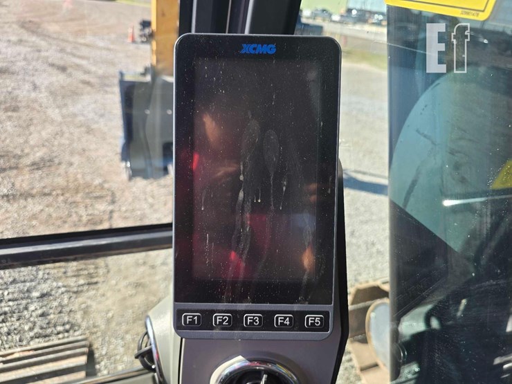 2022-xcmg-xe210u-image-19