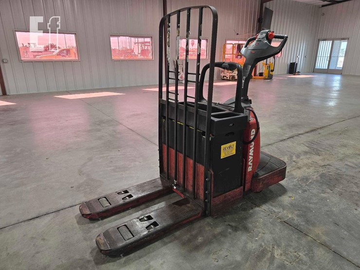 raymond-8400-image-1