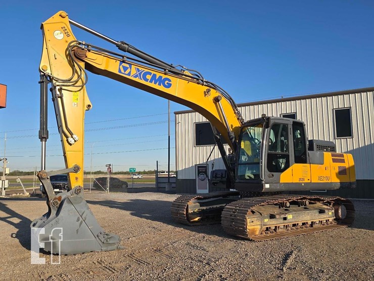 2022-xcmg-xe210u-image-1