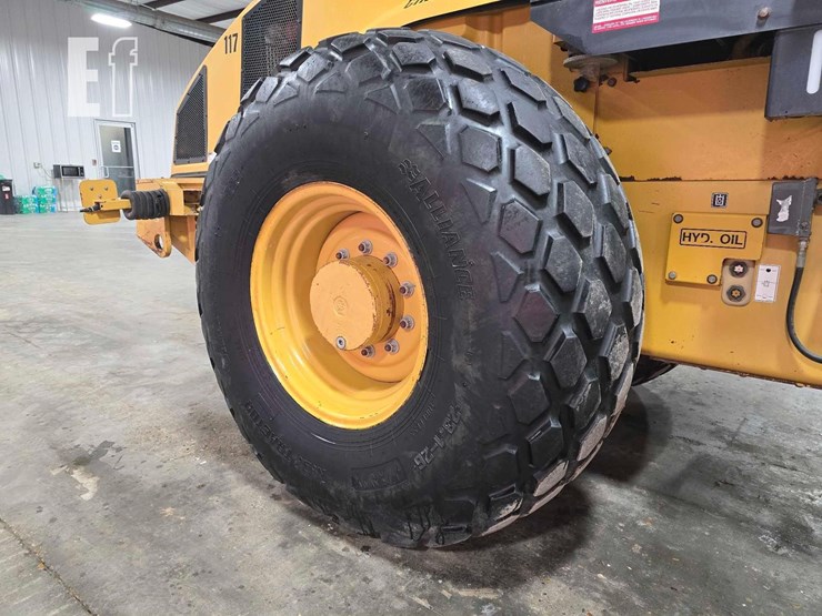 2008-caterpillar-cs56-image-23