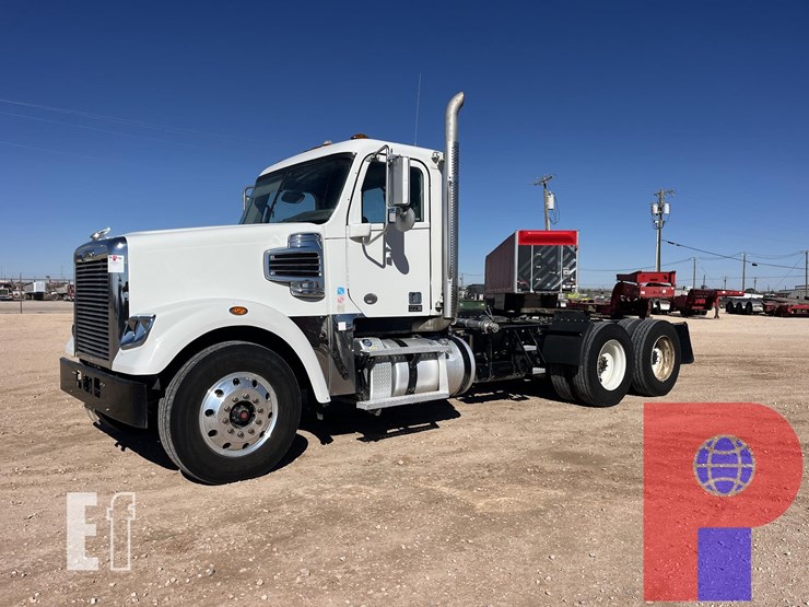 2022-freightliner-coronado-122-sd-image-1