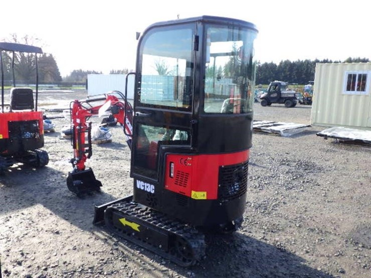 2025-vicsec-13c-hydraulic-excavator-image-4