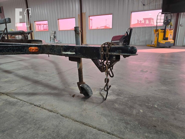 2018-bear-pb-13-23ttl-tandem-axle-boat-trailer-image-11