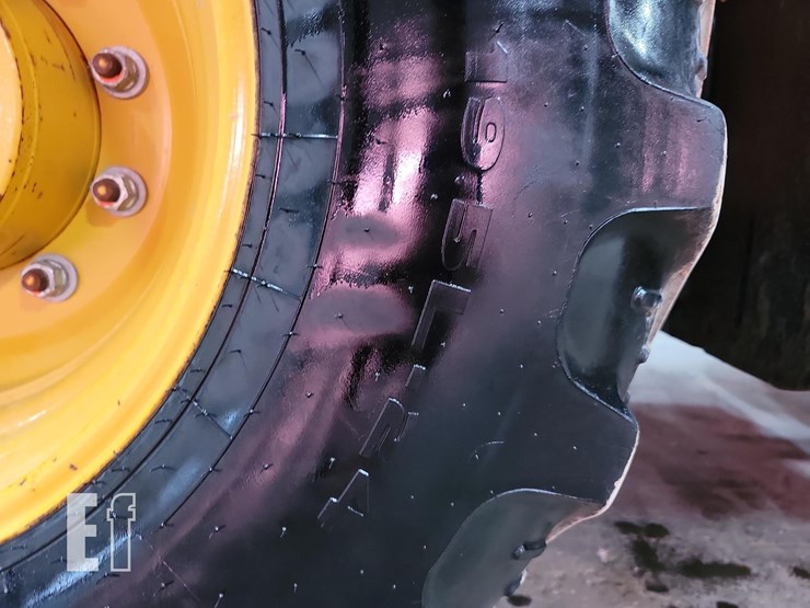 2015-caterpillar-420f-it-image-32