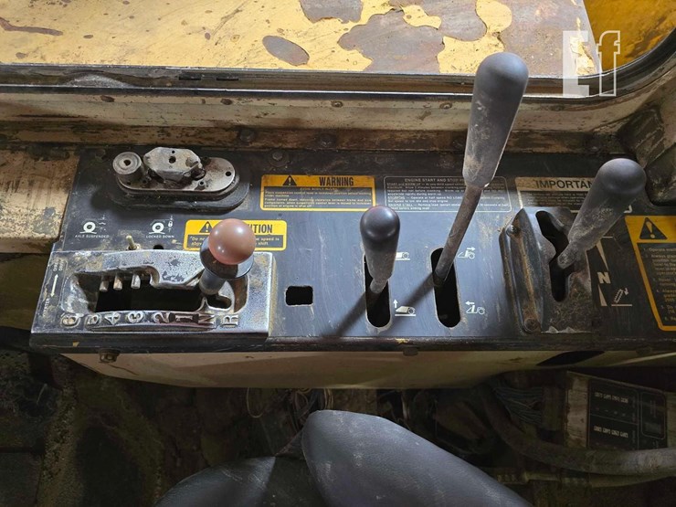 1989-deere-862b-image-18