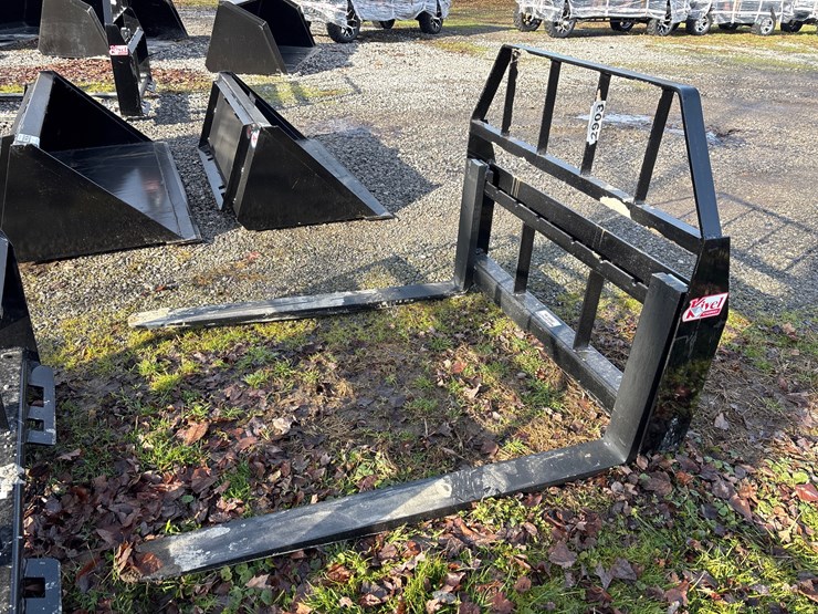 #2903-•-new-48"-kivel-3500#-pallet-fork-attachment-image-1