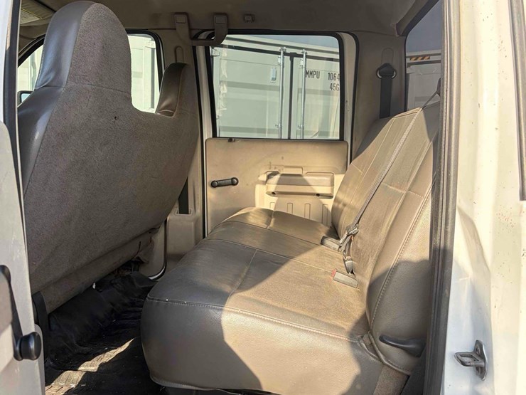 2010-ford-f350-image-12